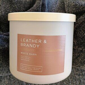 🤎🖤🤎BN WHITE BARN LEATHER & BRANDY 3 WICK SOY WAX BLEND CANDLE